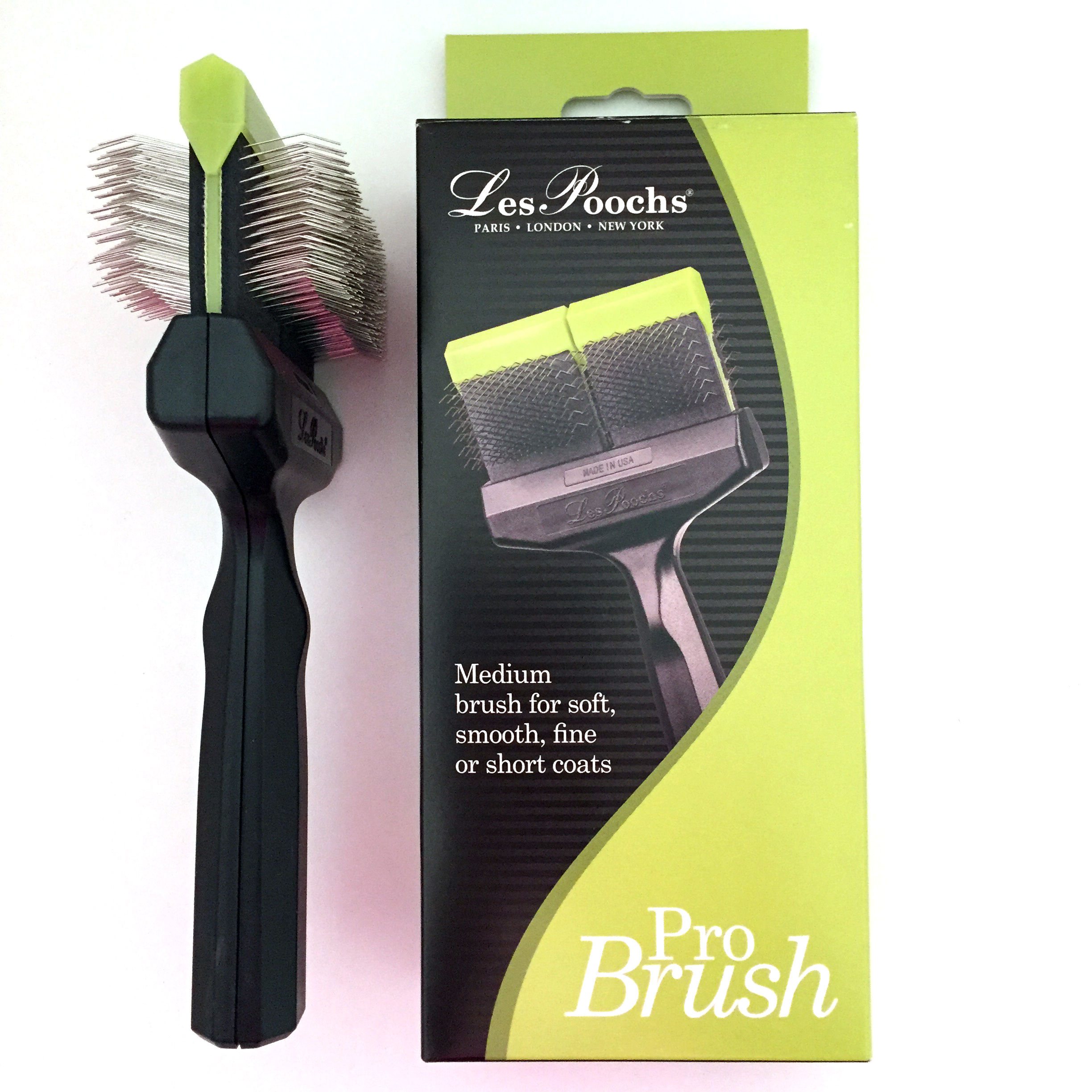 c5056 - Les Poochs brush borstel, soft, large (green)
