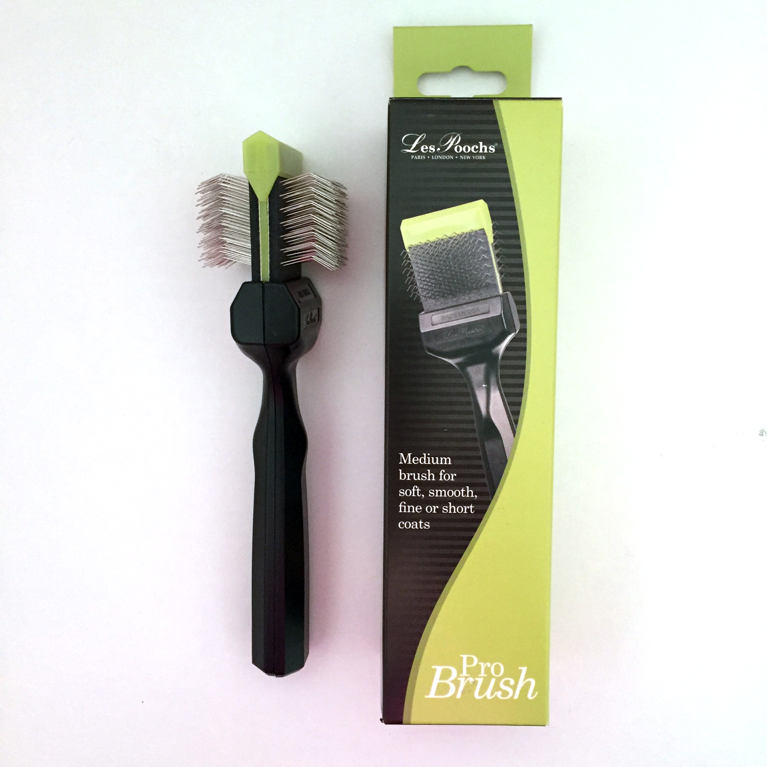c5055 - Les Poochs brush borstel, soft, small (green)